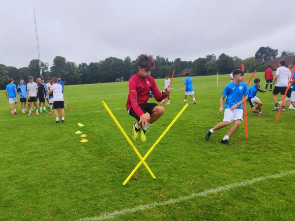 Entrenamientos en el Clinic de academias de Ertheo