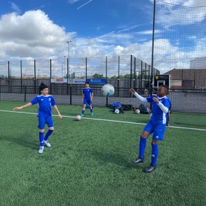 New Era Fußballcamp + Englisch